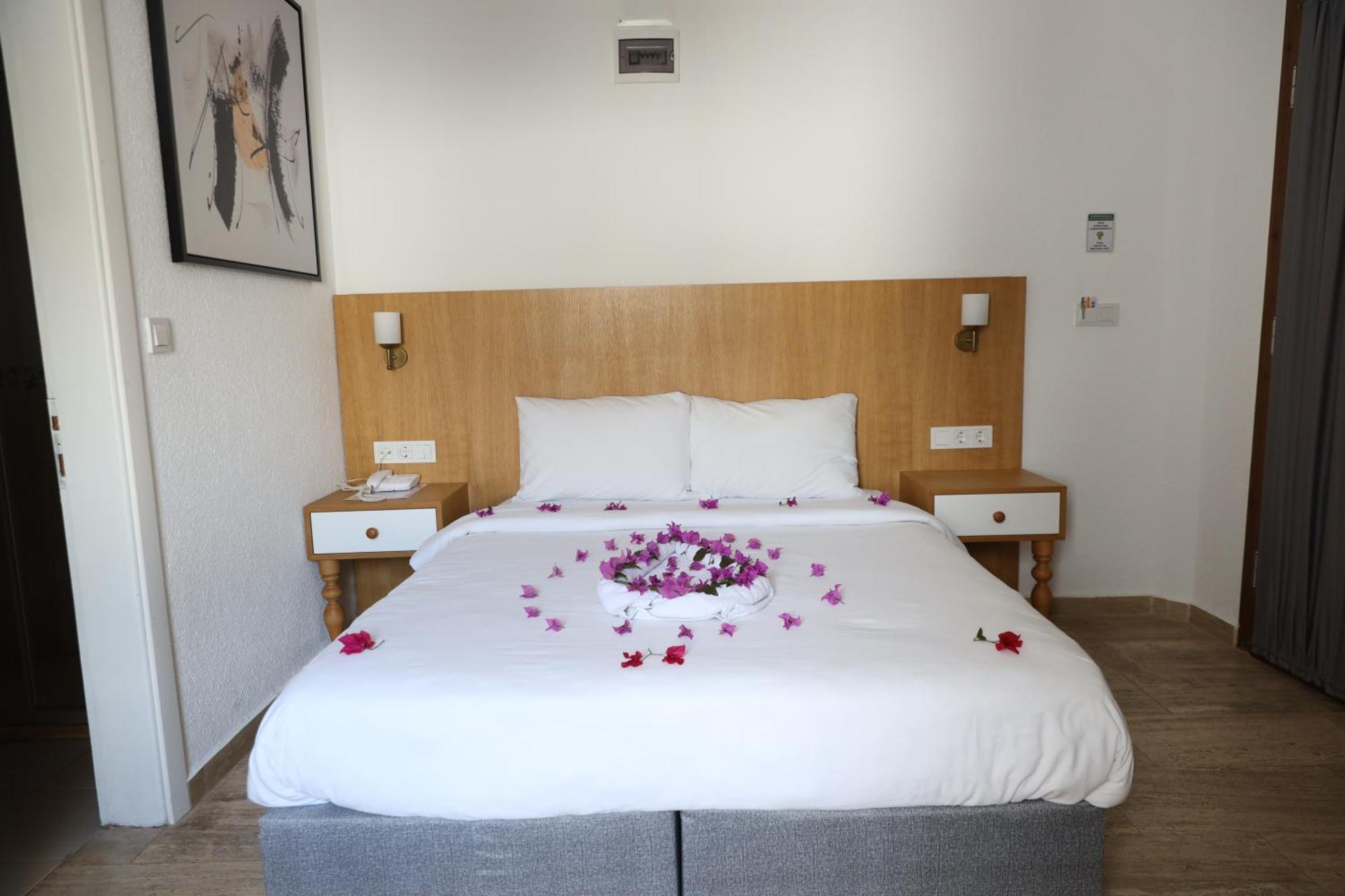 Eden Hotel Bodrum Bagian luar foto